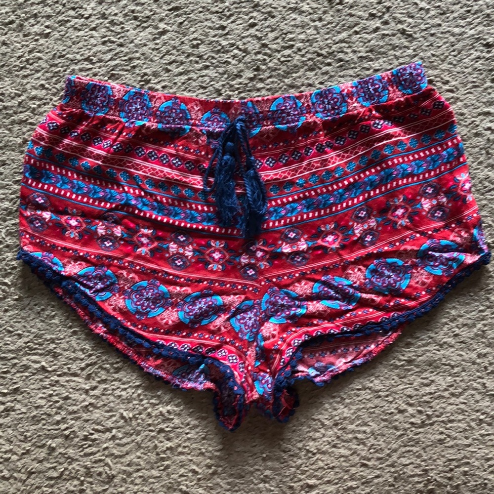 Red and blue tied shorts